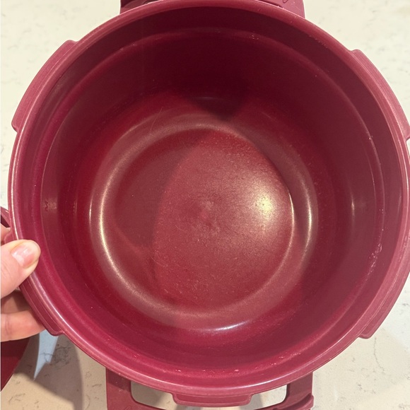Tupperware Microwave Pressure Cooker - Picture 5 of 6
